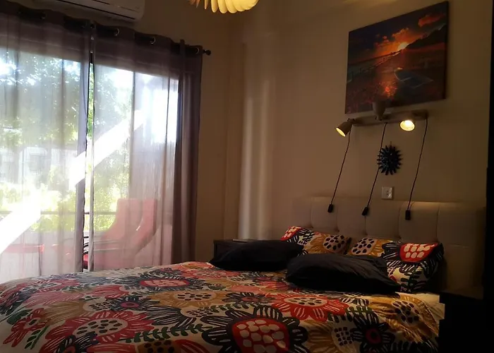 Apartament Near The Aparment With Garden