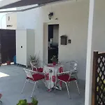 Near The Aparment With Garden Апартаменты Перволия