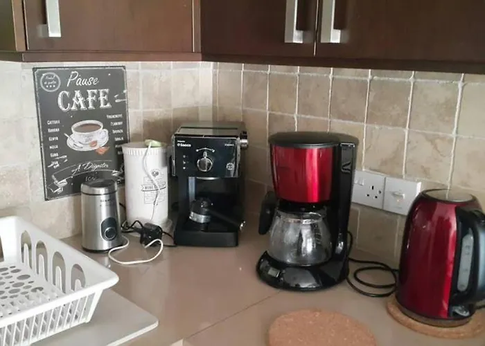 Διαμέρισμα Near The Aparment With Garden