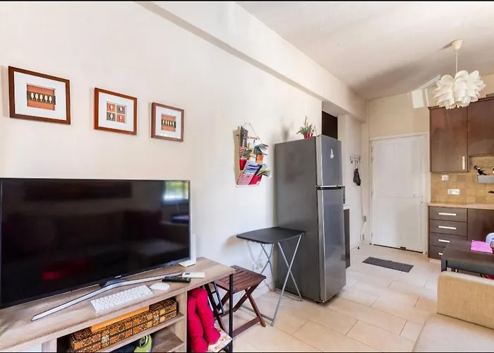 Near The Aparment With Garden *